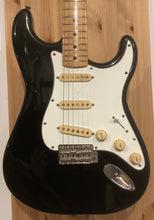 Load image into Gallery viewer, Fernandes FST-70 Black MIJ ‘79 w Hard Case S/H (c)