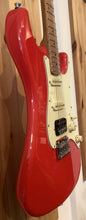 Load image into Gallery viewer, JET GUITARS JS-400 - CORAL RED