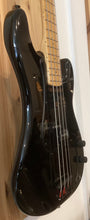 Load image into Gallery viewer, Fender Roger Waters P Bass MIM 2011 Black S/H (c)
