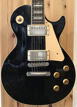 Load image into Gallery viewer, Gibson Les Paul Standard 2002 Black w Case S/H (c)