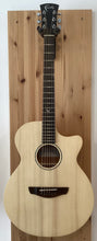 Load image into Gallery viewer, Faith Naked Venus FKV Nat w Gig Bag S/H (c)