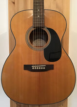 Load image into Gallery viewer, Sigma 000M-18 Acoustic w Gig Bag S/H (c)
