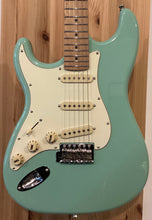 Load image into Gallery viewer, Jet Guitars JS-300 LH Sea Foam Green Left Handed
