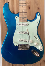 Load image into Gallery viewer, Vintage V6JV John Verity w Gig Bag S/H (c)