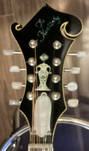 Load image into Gallery viewer, Kentucky Master Model KM1000 F Style Mandolin w Hard Case S/H (c)
