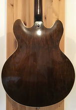 Load image into Gallery viewer, Gibson ES-335 Walnut w Hard Case S/H