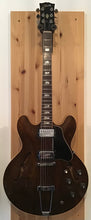 Load image into Gallery viewer, Gibson ES-335 Walnut w Hard Case S/H