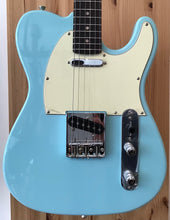 Load image into Gallery viewer, JET GUITARS JT-300 - DAPHNE BLUE S/H (c)