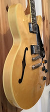 Load image into Gallery viewer, EPIPHONE ES-335 PRO NATURAL 335 es335 semi acoustic Gibson
