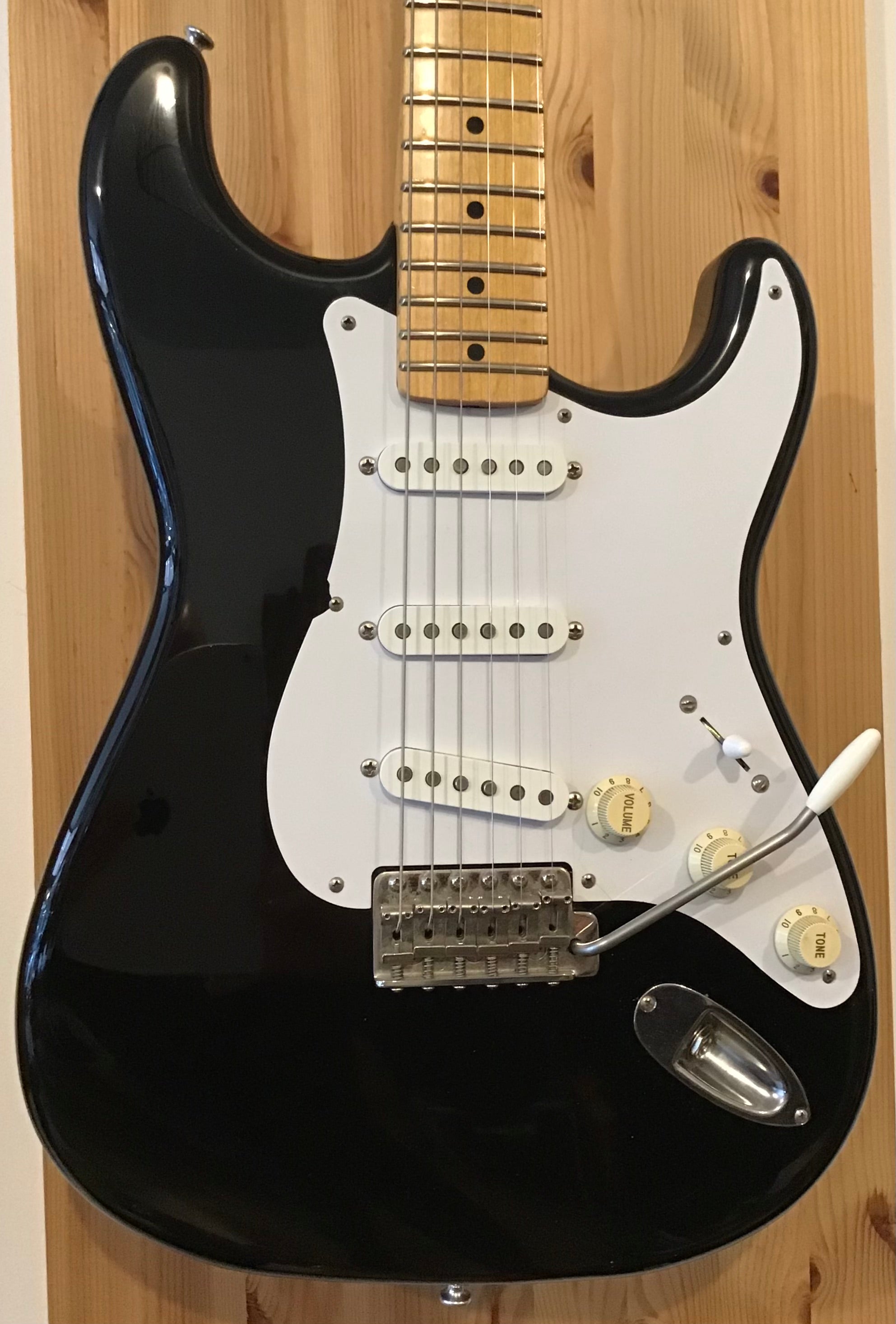Fender ST-357 V Standard Series Start MIJ 1990 w Gig Bag S/H (c