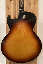 Load image into Gallery viewer, Gibson ES-175 Sunburst w Hard Case 1963 S/H (c)