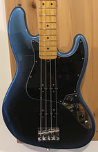 Load image into Gallery viewer, Fender Professional II Jazz Bass USA 2021 w Hard Case (c)