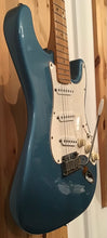 Load image into Gallery viewer, FENDER LIMITED EDITION AMERICAN STANDARD STRATOCASTER LAKE PLACID BLUE 1996 ELECTRIC GUITAR STRAT S TYPE USA