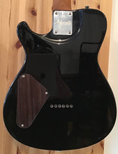 Load image into Gallery viewer, MAGNETO UW4300 WAVE DELUXE BLACK ELECTRIC GUITAR