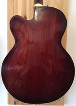 Load image into Gallery viewer, GRETSCH 6119 CHET ATKINS TENNESSEAN WALNUT 1963 - PRE OWNED EX DAN HAWKINS