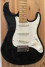 Load image into Gallery viewer, SCEPTRE BY GARY E. LEVINSON SV1 VERTANA FENDER STRAT STRATOCASTER ELECTRIC GUITAR SONIC BLUE BLACK