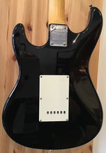Load image into Gallery viewer, SCEPTRE BY GARY E. LEVINSON SV1 VERTANA FENDER STRAT STRATOCASTER ELECTRIC GUITAR SONIC BLUE BLACK