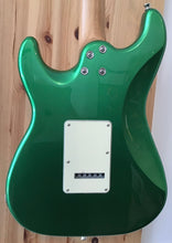 Load image into Gallery viewer, JET GUITARS JS-400 BRG RACING GREEN LTD EDITION ELECTRIC GUITAR BRITISH FENDER STRAT STRATOCASTER SQUIER METALLIC LIMITED LISTERS ANNIVERSARY JS400 JS 400