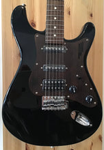 Load image into Gallery viewer, Magneto US1300 Sonnet Classic w Gig Bag electric guitar fender Strat Stratocaster black white boutique