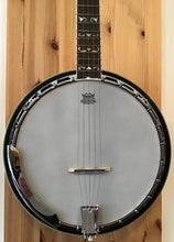 Load image into Gallery viewer, Fender FB55 G Banjo w Hard Case S/H (c)
