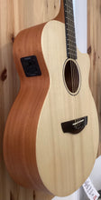Load image into Gallery viewer, Faith Naked Venus FKV Nat w Gig Bag S/H (c)
