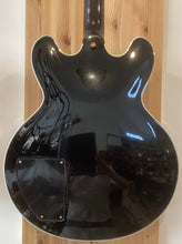 Load image into Gallery viewer, Gibson BB King Lucille w Hard Case &amp; Certificate S/H (c)
