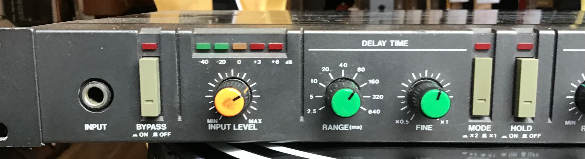 Boss DE-200 Rack Mount Delay w Manual S/H (c) – Listers Guitars
