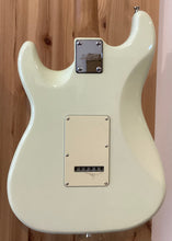 Load image into Gallery viewer, JET GUITARS JS-300 OW OLYMPIC WHITE
