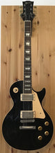 Load image into Gallery viewer, Gibson Les Paul Standard 2002 Black w Case S/H (c)
