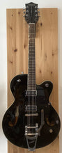 Load image into Gallery viewer, GRETSCH ELECTROMATIC G5125 BLACK - PRE OWNED (C)
