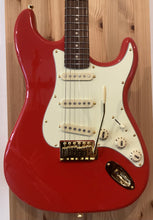 Load image into Gallery viewer, Jet Guitars JS-380 RD G Red w Gold Hardware
