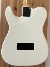 Load image into Gallery viewer, Godin Acousticaster White w Hard Case 1993 S/H (c)
