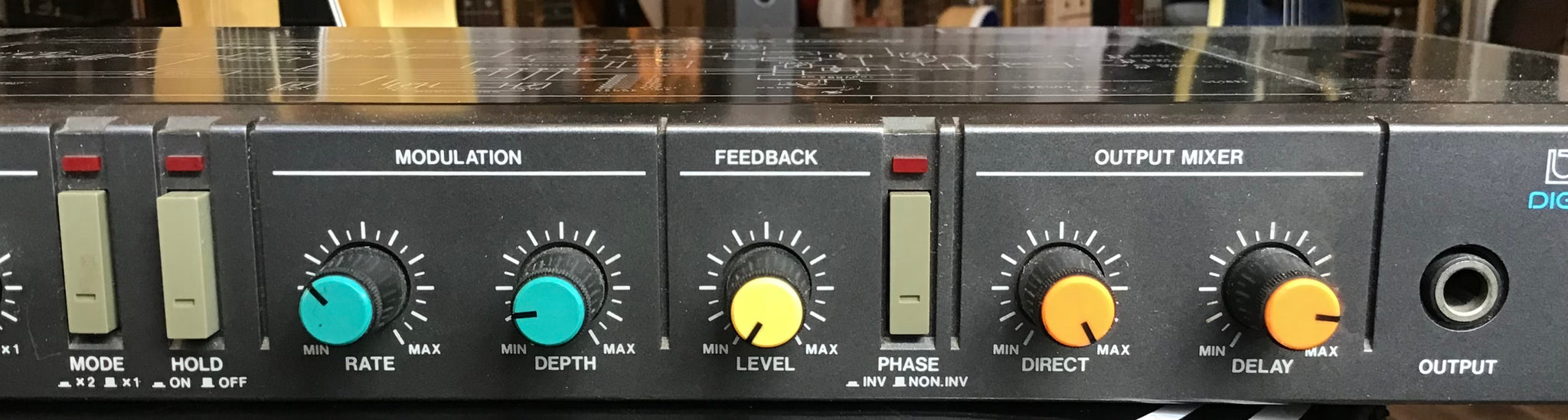 Boss DE-200 Rack Mount Delay w Manual S/H (c) – Listers Guitars