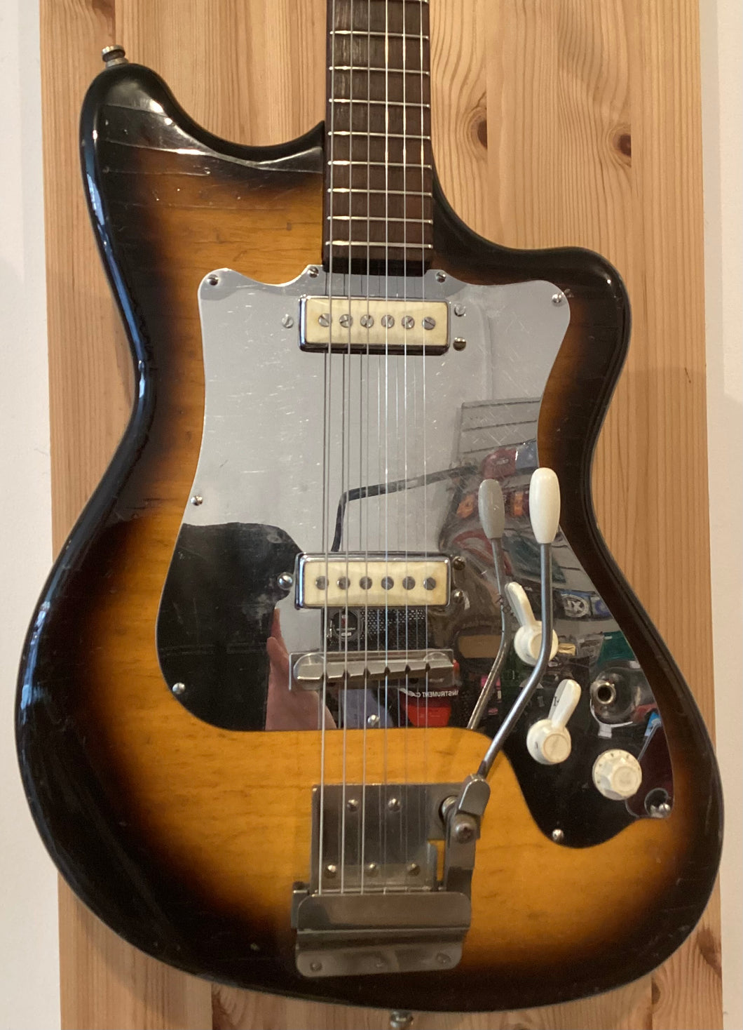 Framus Strato w Gig Bag Late 50s Early 60s S/H (c)