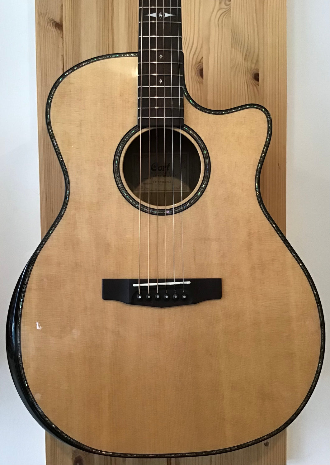 Cort GA MY Bevel Cut Natural Electro Acoustic