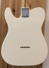 Load image into Gallery viewer, Fender Player Series Telecaster White MIM S/H (c)
