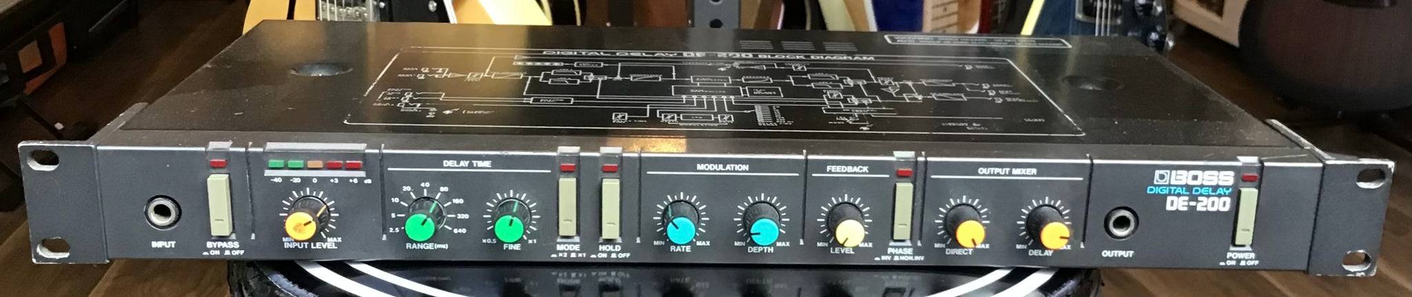 Boss DE-200 Rack Mount Delay w Manual S/H (c) – Listers Guitars