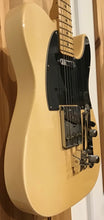 Load image into Gallery viewer, Fender American Special Tele w Gig Bag Palm Bender S/H (c)
