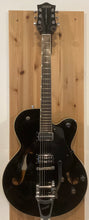Load image into Gallery viewer, GRETSCH ELECTROMATIC G5125 BLACK - PRE OWNED (C)
